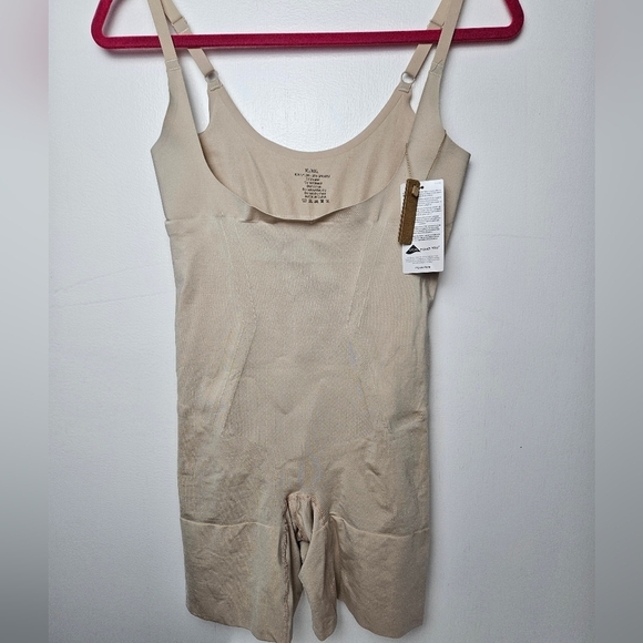 Shapelllx shaping body suit open bust - Picture 5 of 7